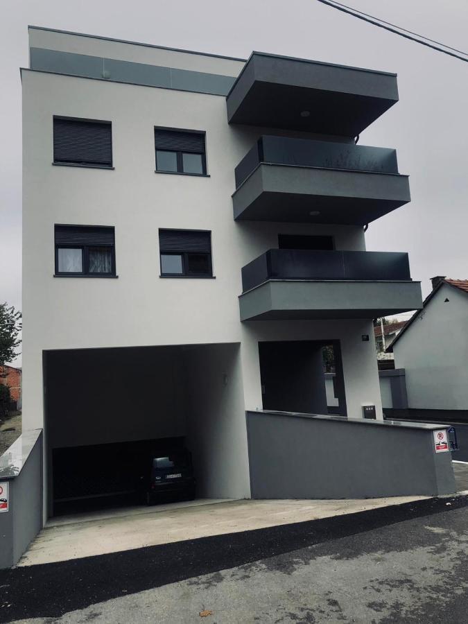Jacuzzi Apartment Code 96 Загреб Екстериор снимка