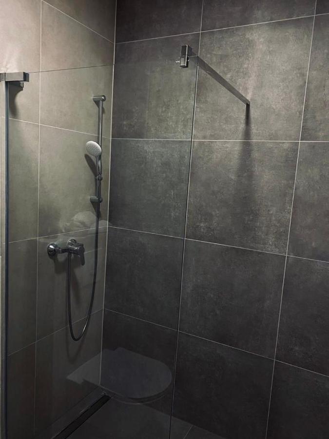 Jacuzzi Apartment Code 96 Загреб Екстериор снимка