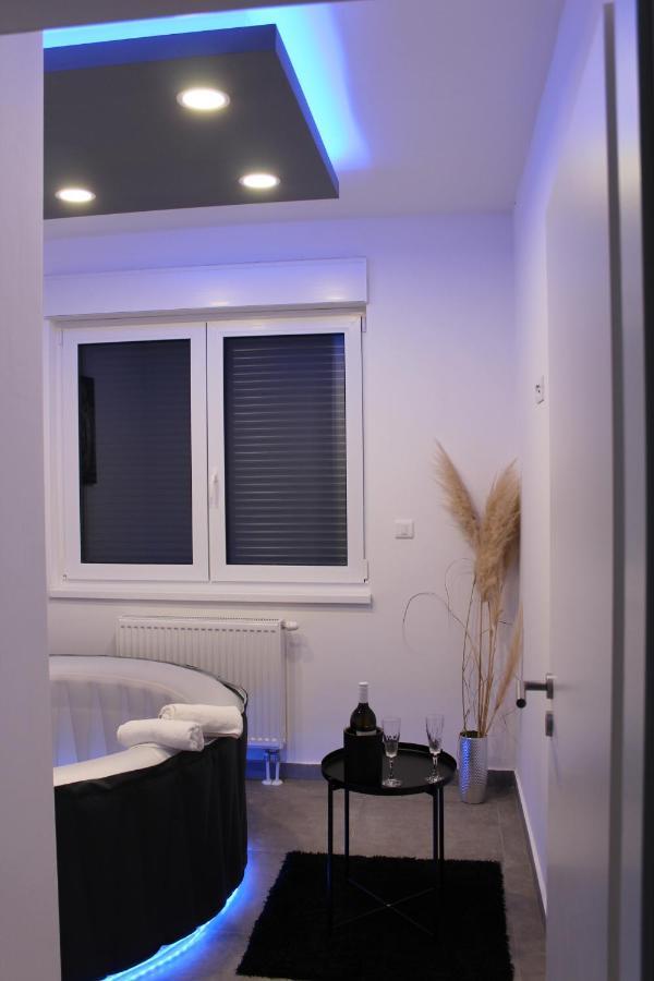 Jacuzzi Apartment Code 96 Загреб Екстериор снимка